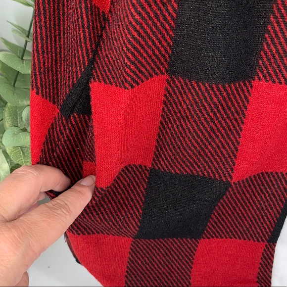 Last One! New Furry Red/ Black Buffalo Check Vest - Picture 3 of 4